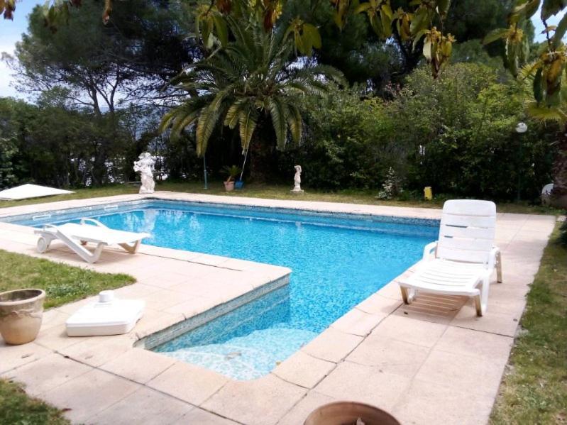 T2 Rez-de-jardin Avec Piscine Et Parking Gratuit *